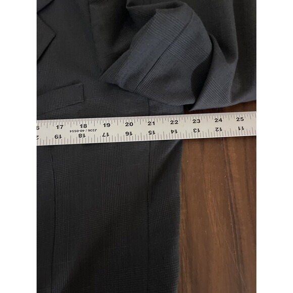Vintage Foreman & Clark Men's Dark Gray Plaid Suit Jacket 44L with Pants 39L - Picture 11 of 16